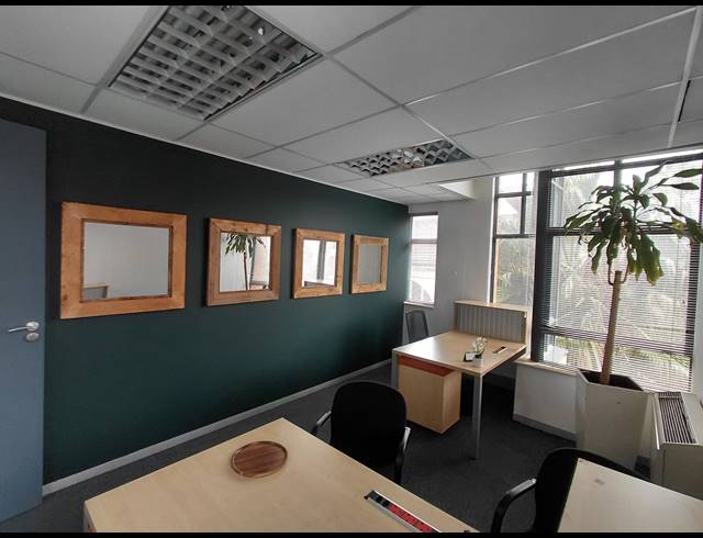 25.20M² OFFICE TO LET IN FOURWAYS
